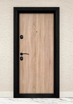 Блиндирана входна врата 902